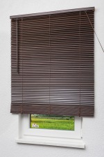 nussbaum Vorschau Lysel Outlet - Holzjalousie 25mm Nussbaum #1W nussbaum
